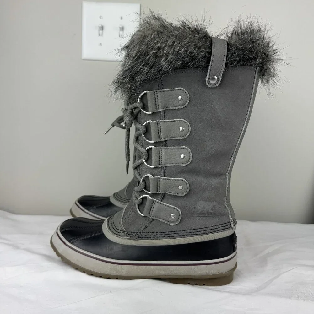 Sorel Women's Gray and Black Faux Fur Winter Boots